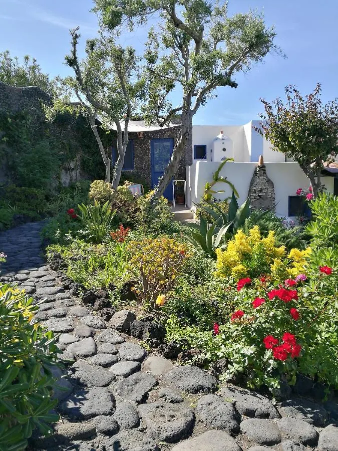 La Rosamarina Hotel Stromboli 0*,